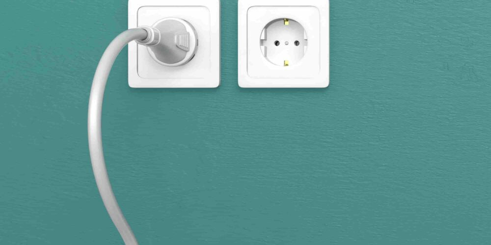 Prese elettriche a muro: evitare gli sprechi di energia è un comportamento sostenibile sempre più importante